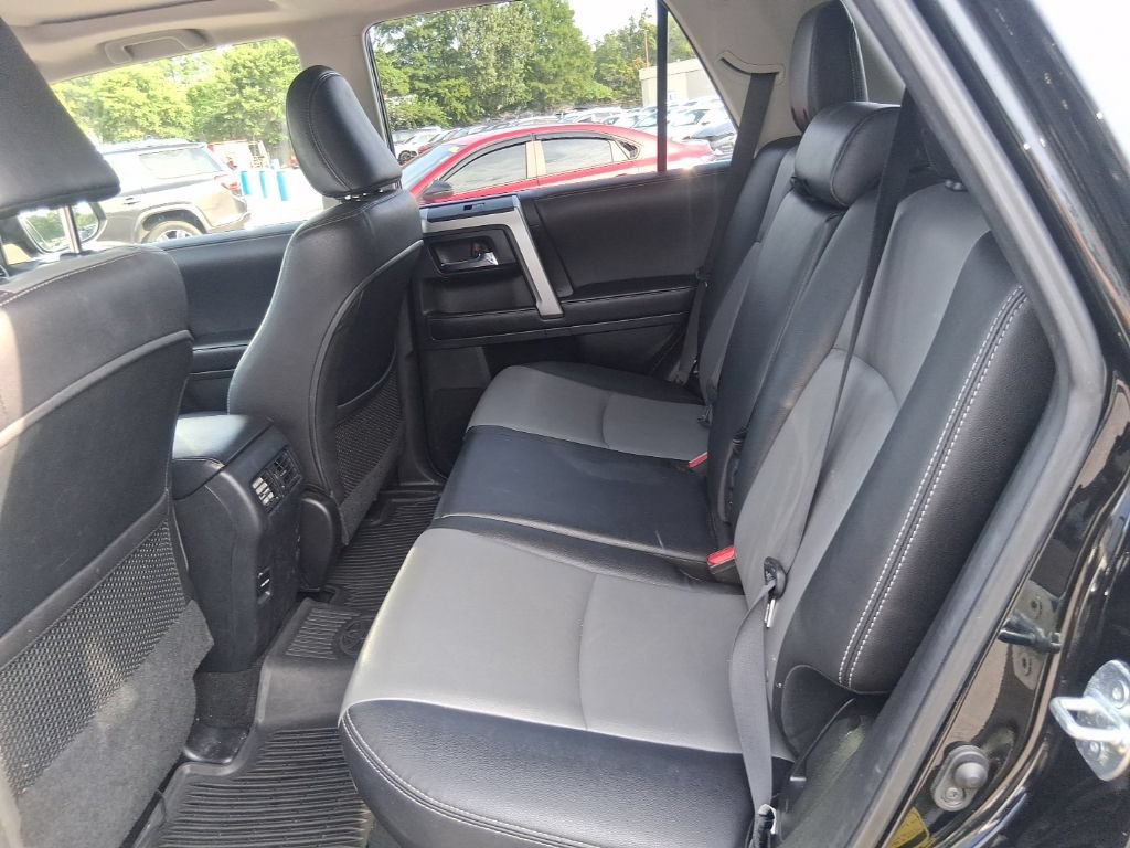 Used 2018 Toyota 4Runner SR5 Premium AWD/4WD image 15