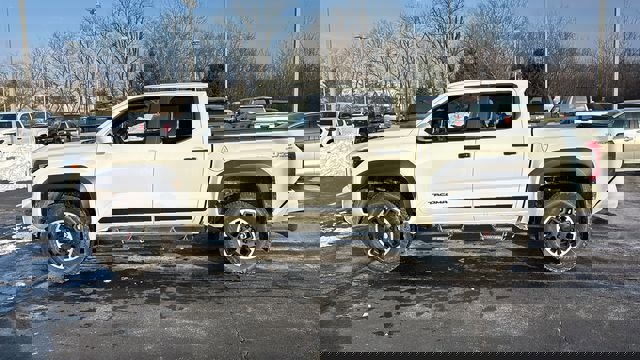 New 2025 Toyota Tacoma TRD Off-Road image 4