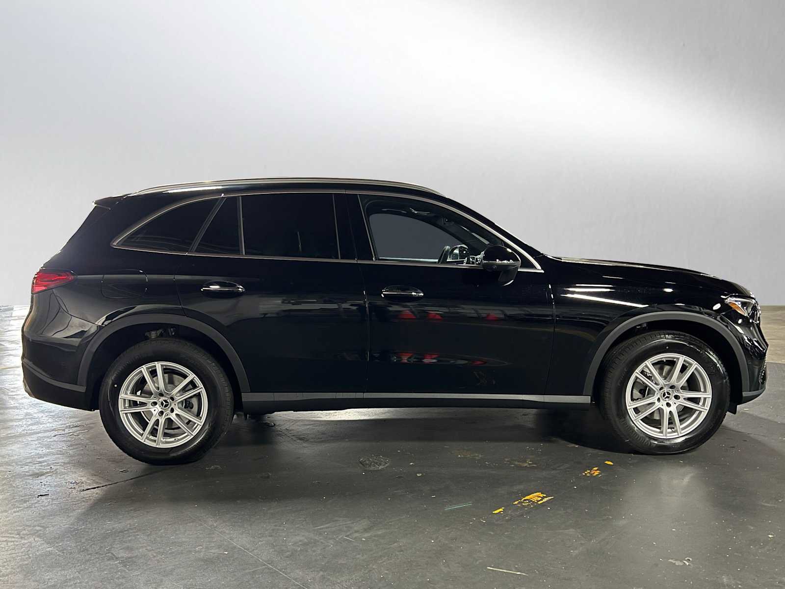 New 2025 Mercedes-Benz GLC 300 4MATIC image 8