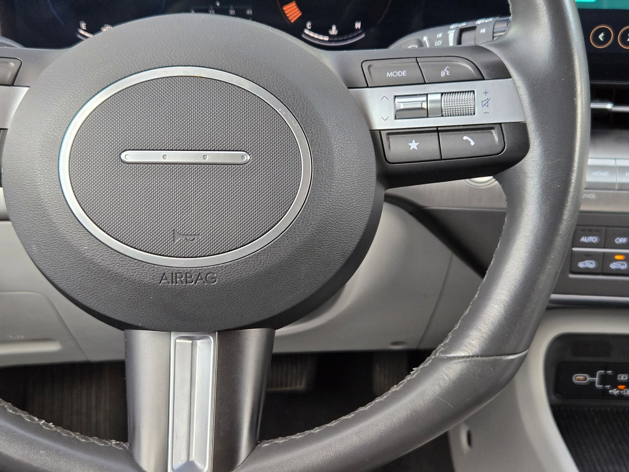 Used 2024 Hyundai Kona SEL FWD image 21