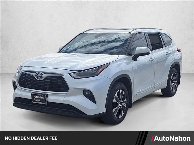 Used 2022 Toyota Highlander XLE