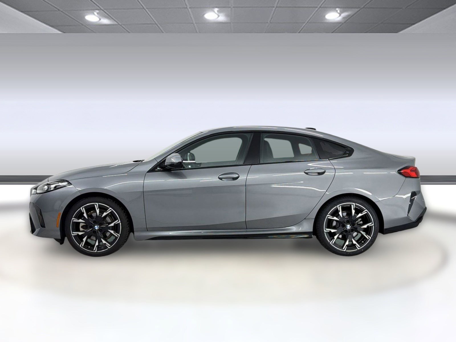 Used 2025 BMW 228i xDrive AWD/4WD image 2