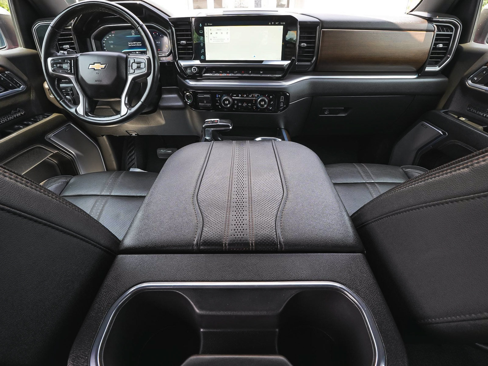 Used 2024 Chevrolet Silverado 1500 High Country w/ Technology Package AWD/4WD image 38
