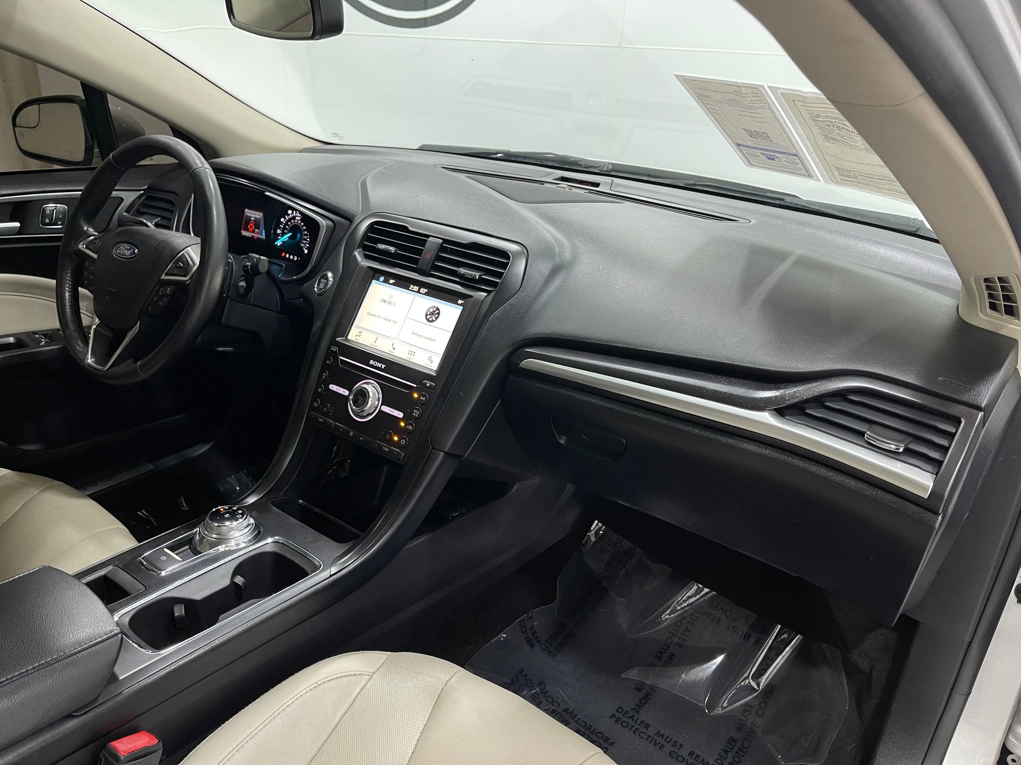 Used 2018 Ford Fusion Titanium AWD/4WD image 19