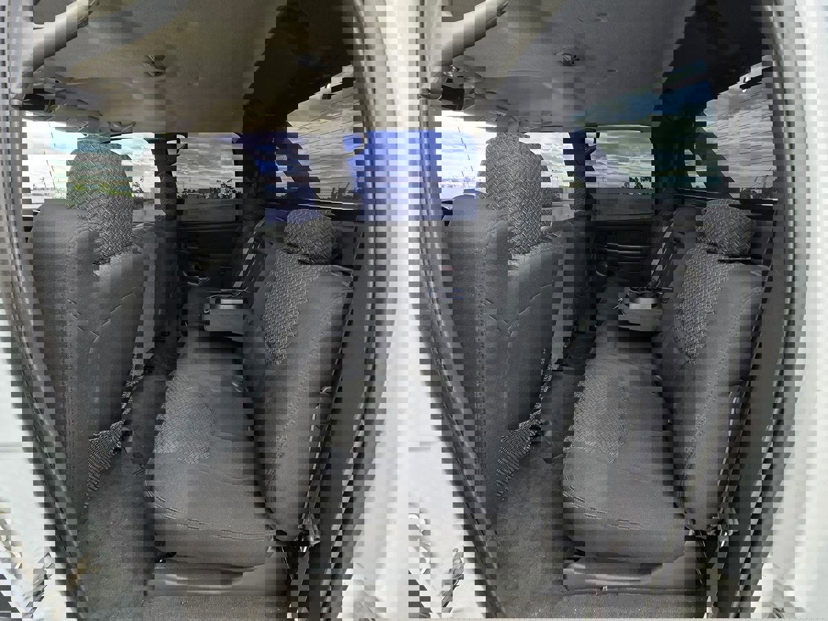 Used 2004 Chevrolet Avalanche Z66 w/ Preferred Equipment Group image 13