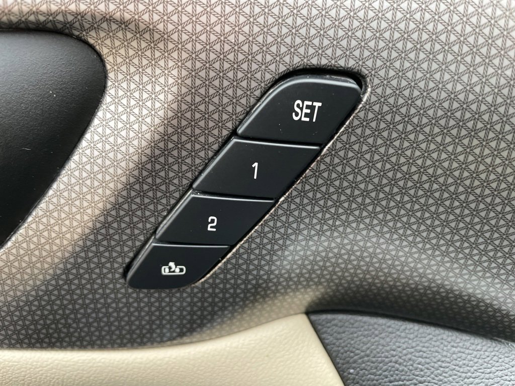 Used 2023 Chevrolet Traverse Premier w/ LPO, Floor Liner Package image 4