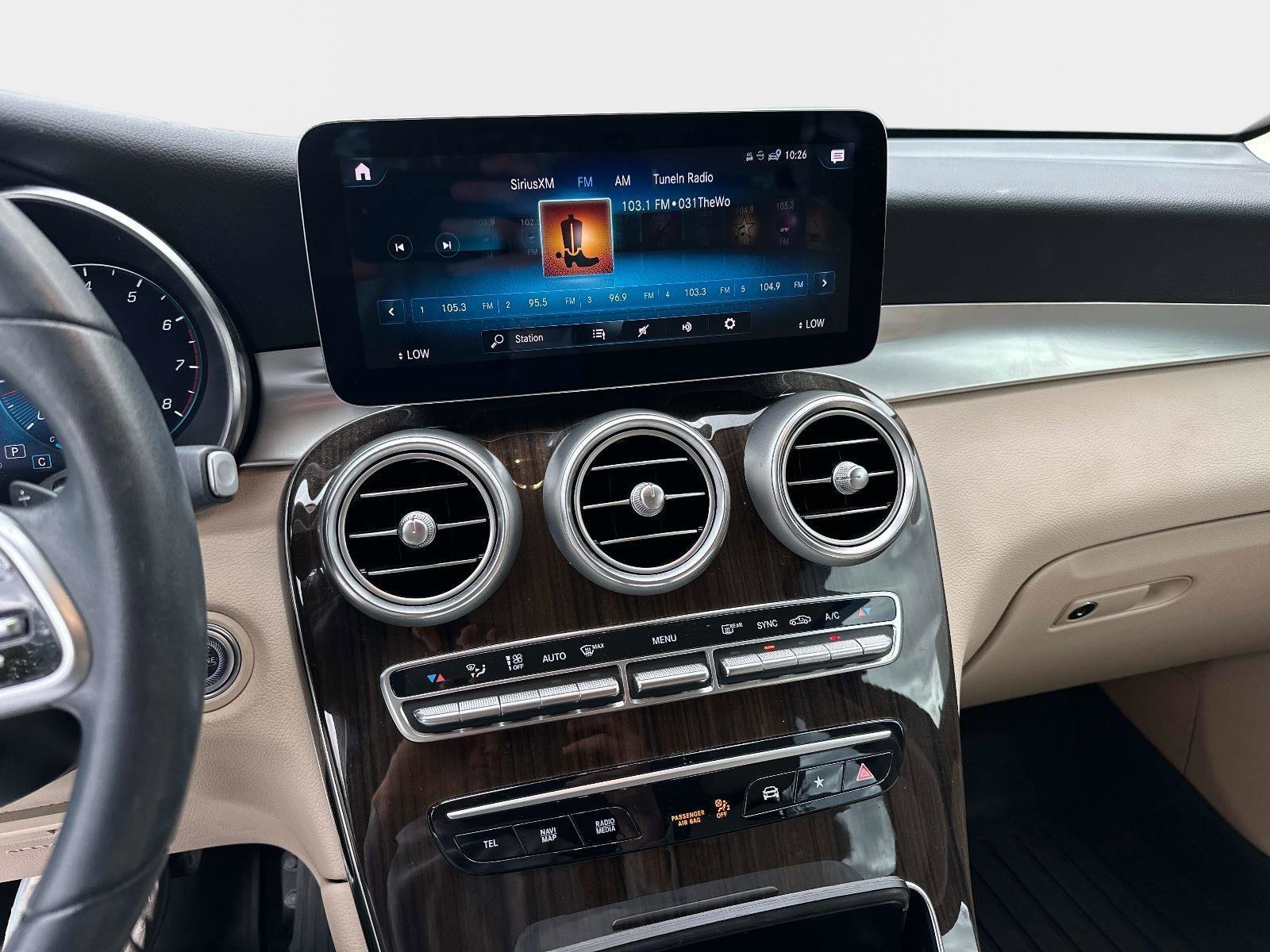 Used 2022 Mercedes-Benz GLC 300 image 22