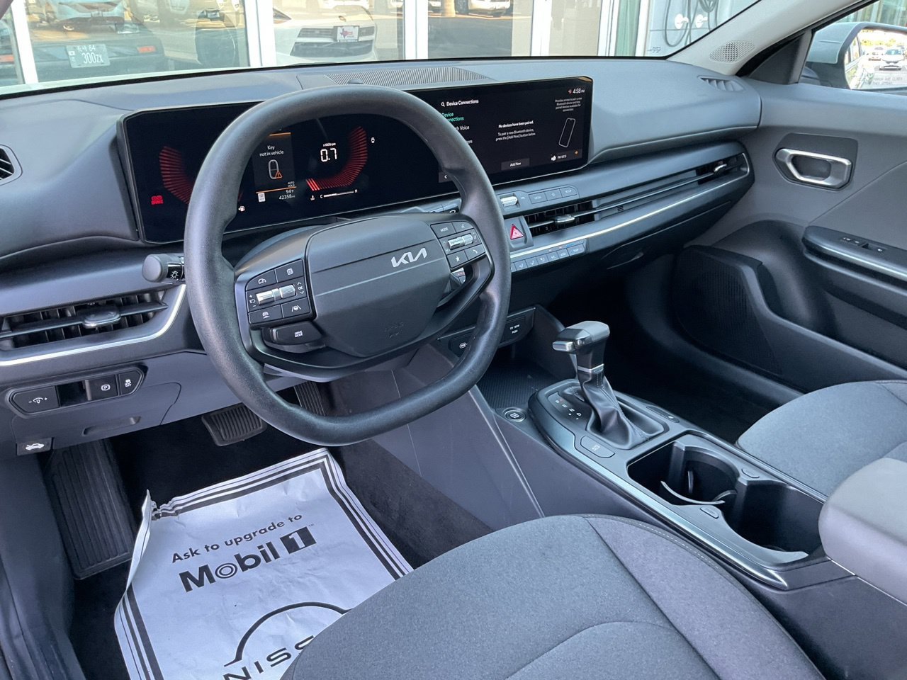 Used 2025 Kia K4 FWD image 12