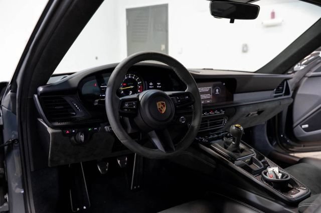 Used 2022 Porsche 911 GT3 RWD image 22