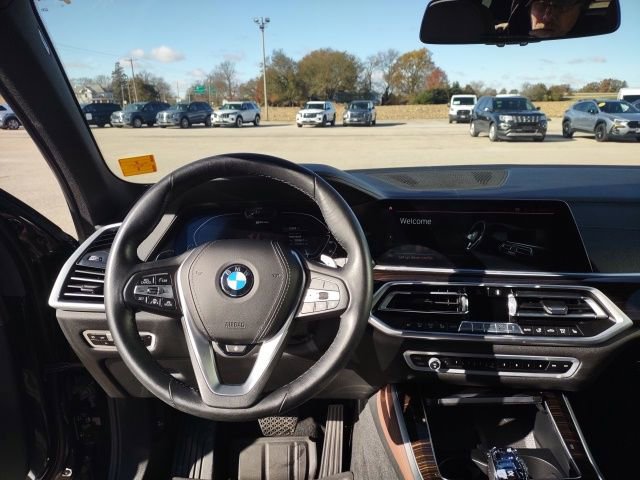 Used 2021 BMW X5 xDrive45e w/ Executive Package image 9