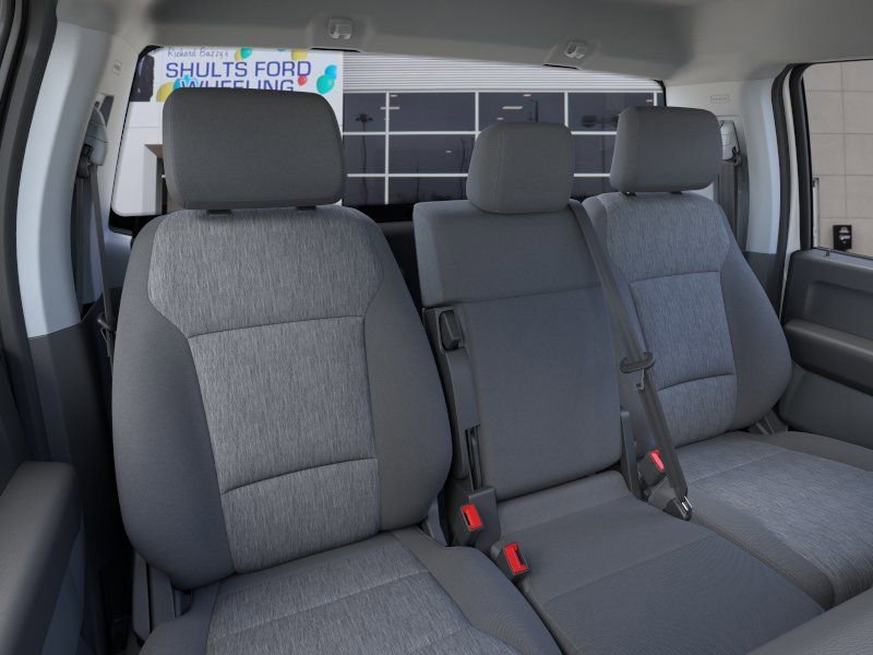 New 2026 Ford F250 XL w/ Snow Plow/Camper Package image 10