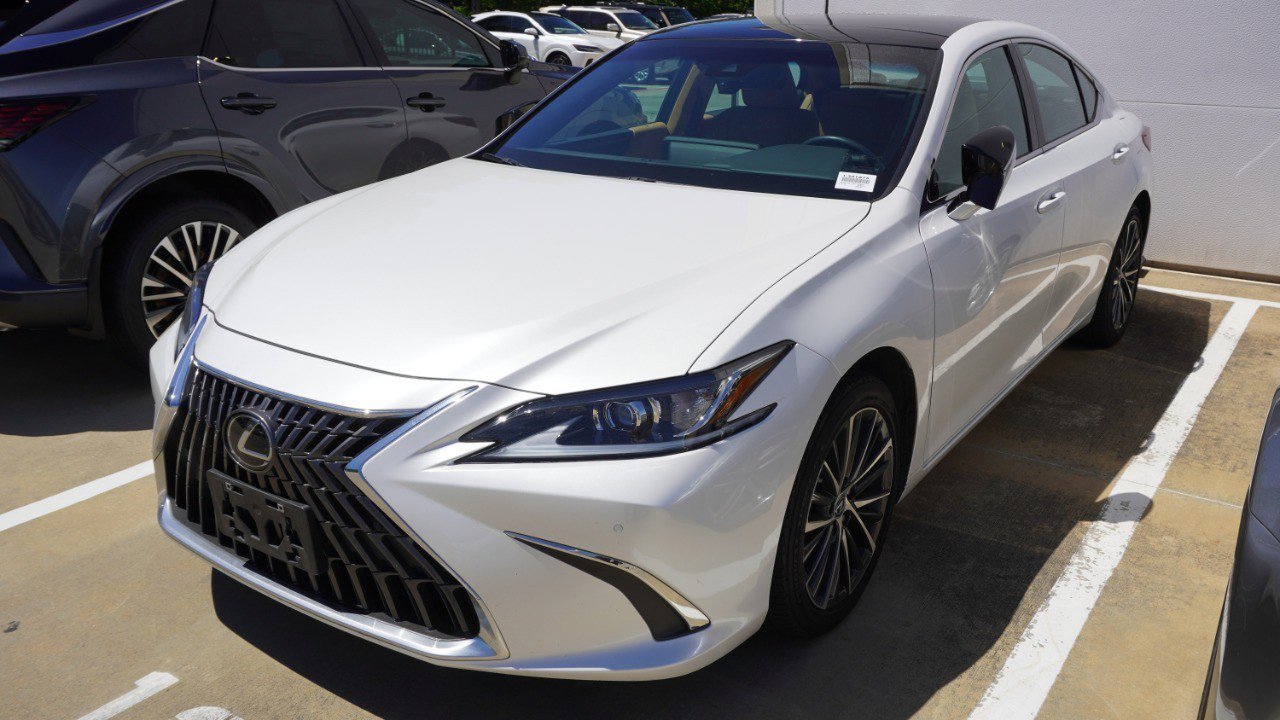 Used 2022 Lexus ES 350 w/ Premium Package image 1