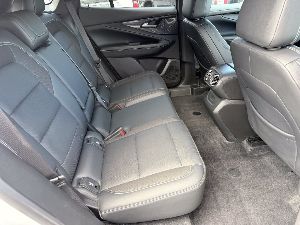 Used 2024 Chevrolet Blazer EV LT AWD/4WD image 18