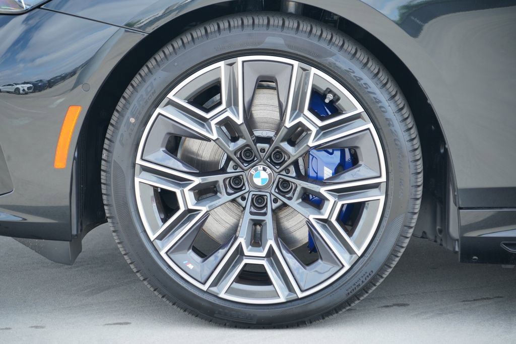 New 2026 BMW i5 eDrive40 w/ M Sport Package image 5