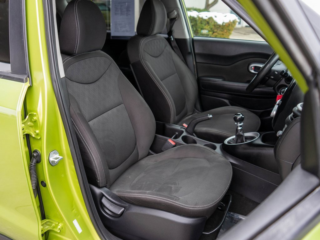 Used 2016 Kia Soul image 9