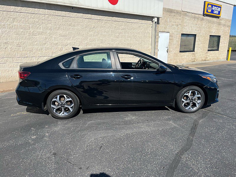 Used 2020 Kia Forte LXS FWD image 9