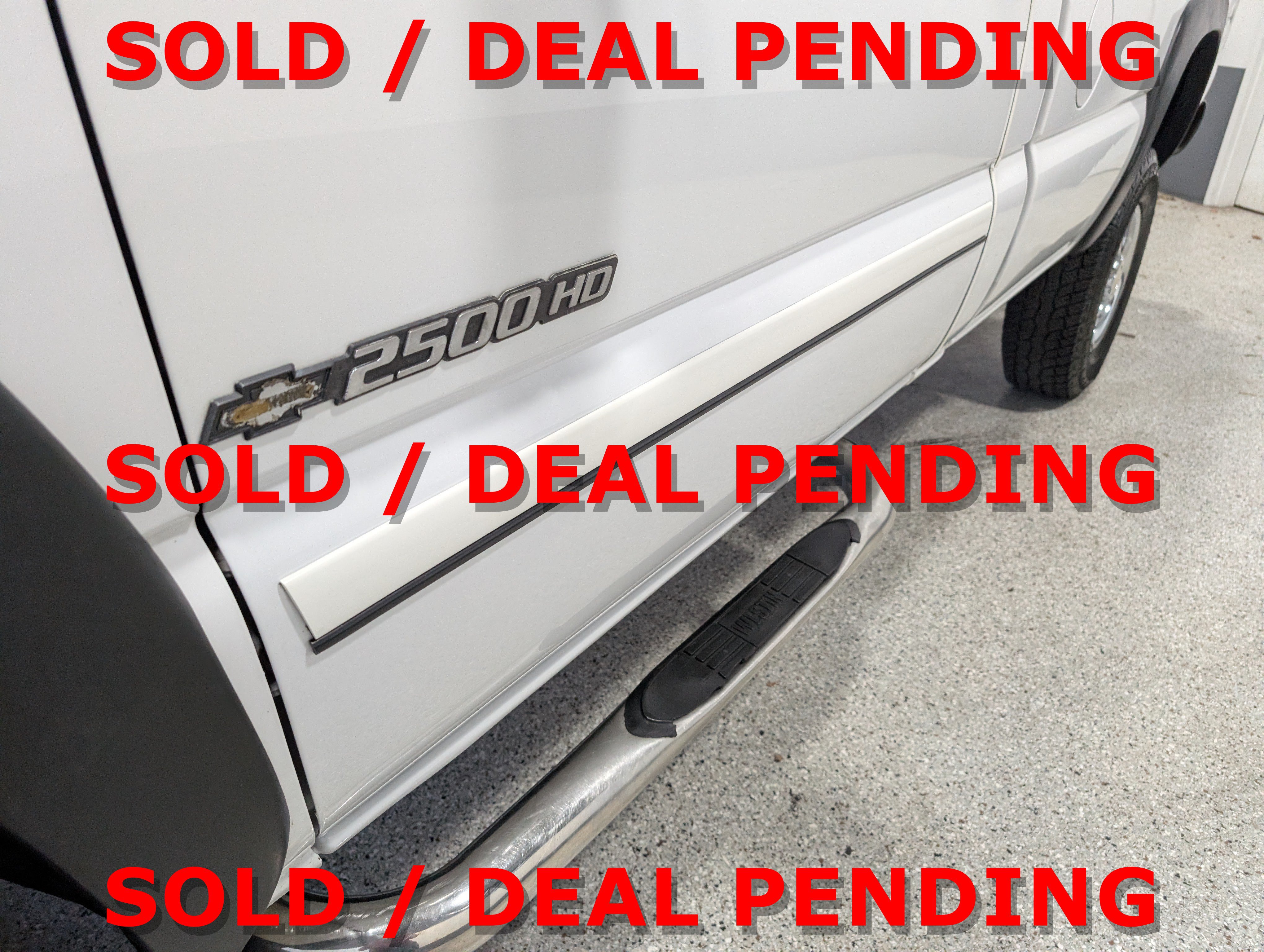 Used 2003 Chevrolet Silverado 2500 4x4 Regular Cab w/ Snow Plow Prep Package image 9
