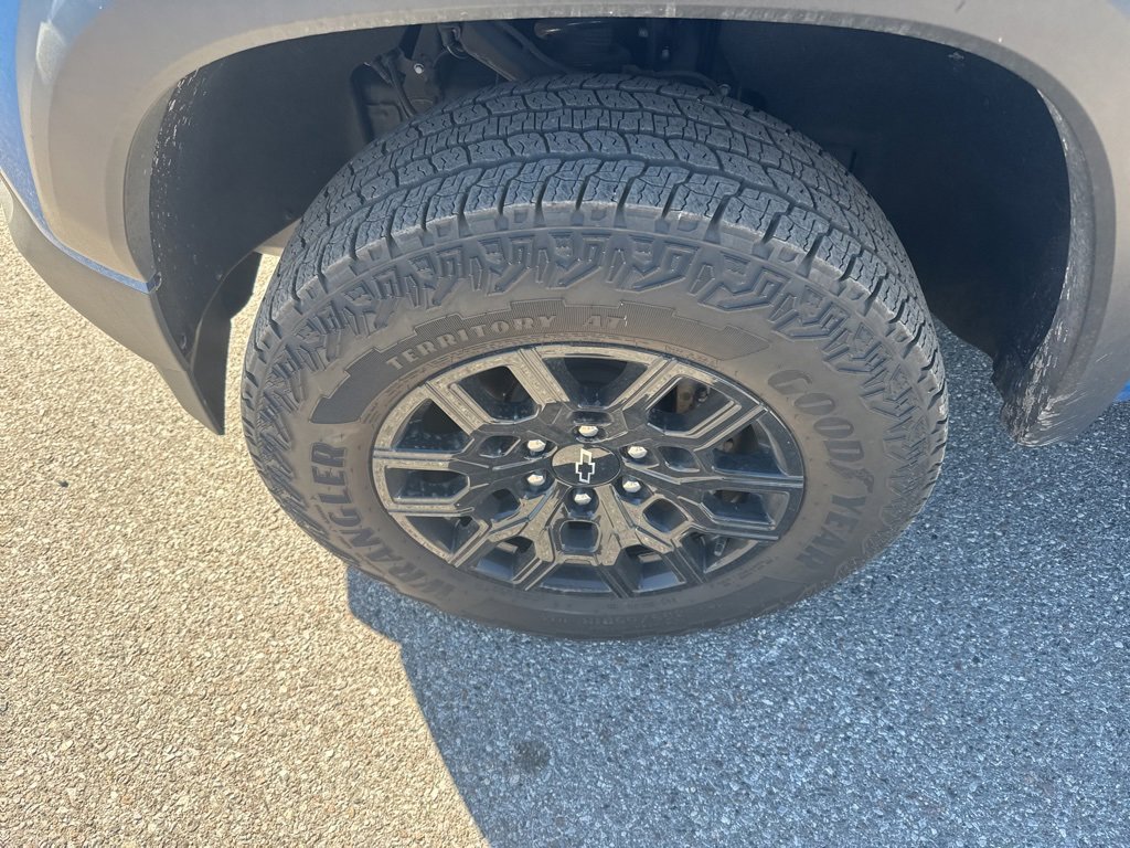 Used 2024 Chevrolet Colorado Trail Boss w/ Technology Package image 9