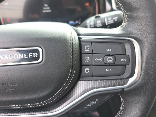 Used 2026 Jeep Grand Wagoneer Summit w/ Premium Group III AWD/4WD image 15