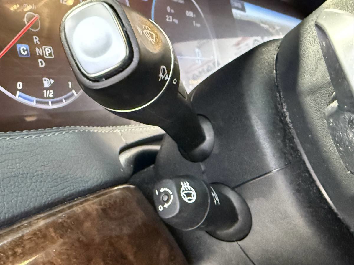 Used 2019 Mercedes-Benz S 450 4MATIC Sedan w/ Premium Package image 27