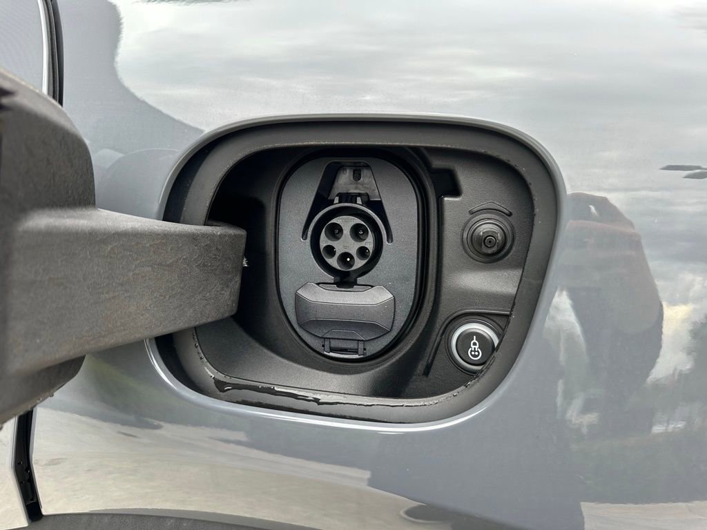 Used 2026 Porsche Macan Electric image 43