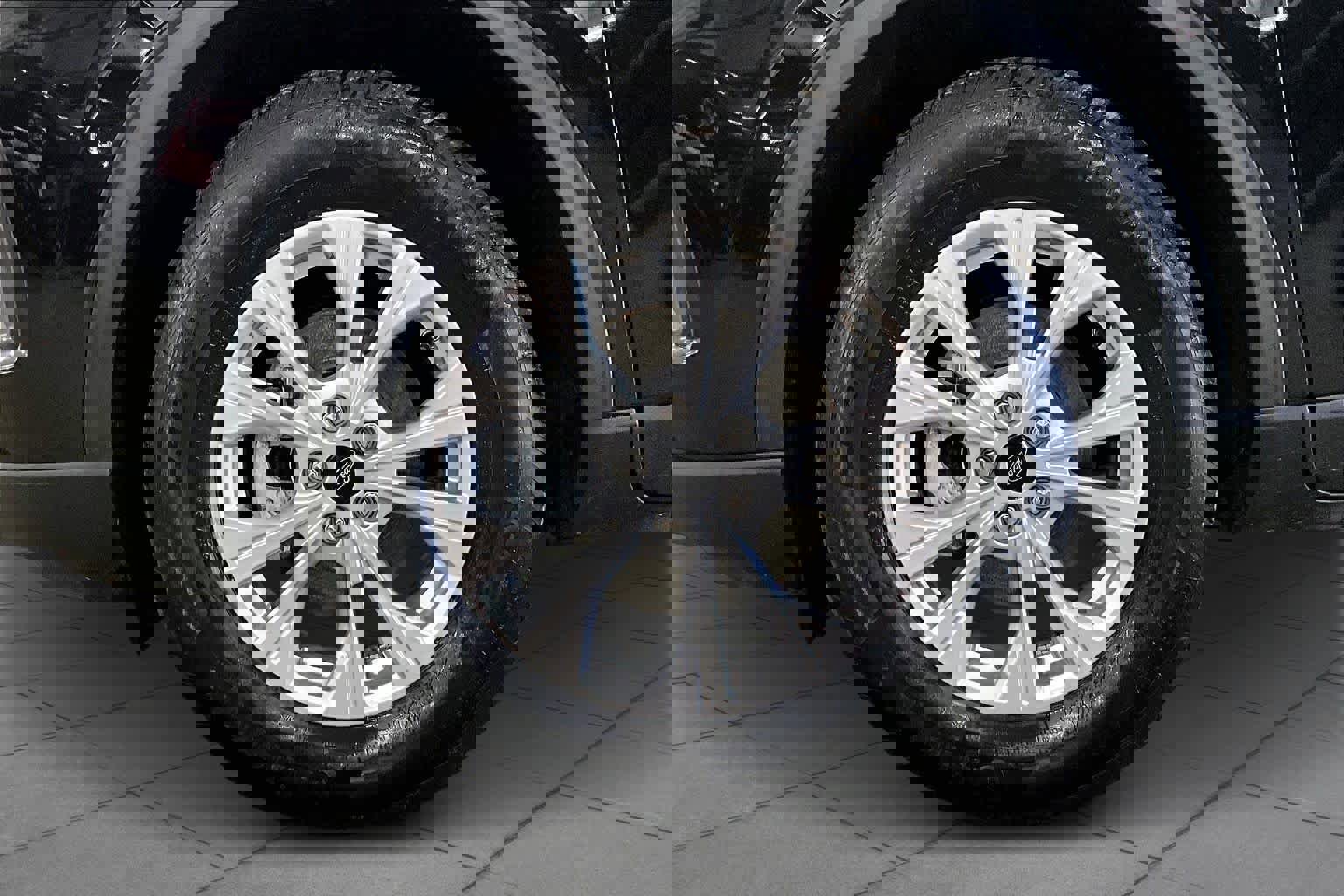 Used 2025 Ford Escape Active w/ Cold Weather Package image 11