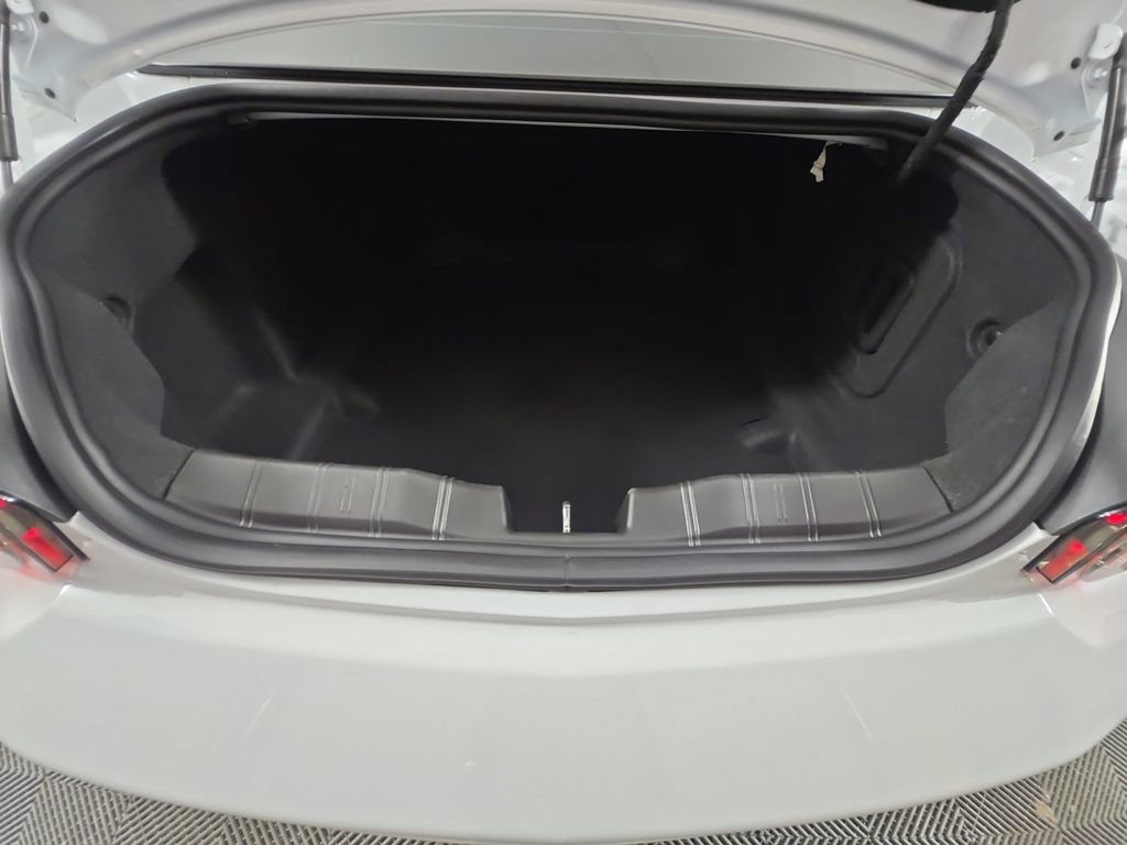 Used 2022 Chevrolet Camaro ZL1 RWD image 16