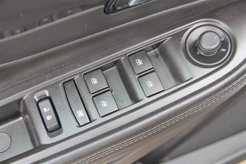 Used 2019 Buick Encore Essence AWD/4WD image 17