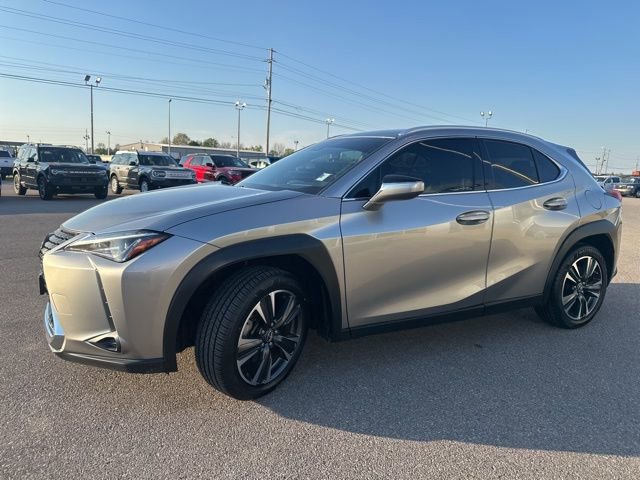 Used 2022 Lexus UX 200 FWD image 25
