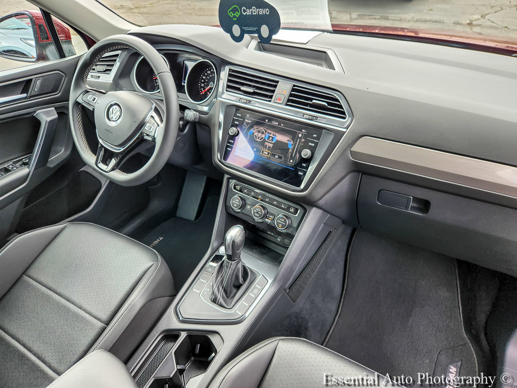 Used 2021 Volkswagen Tiguan SEL FWD image 22