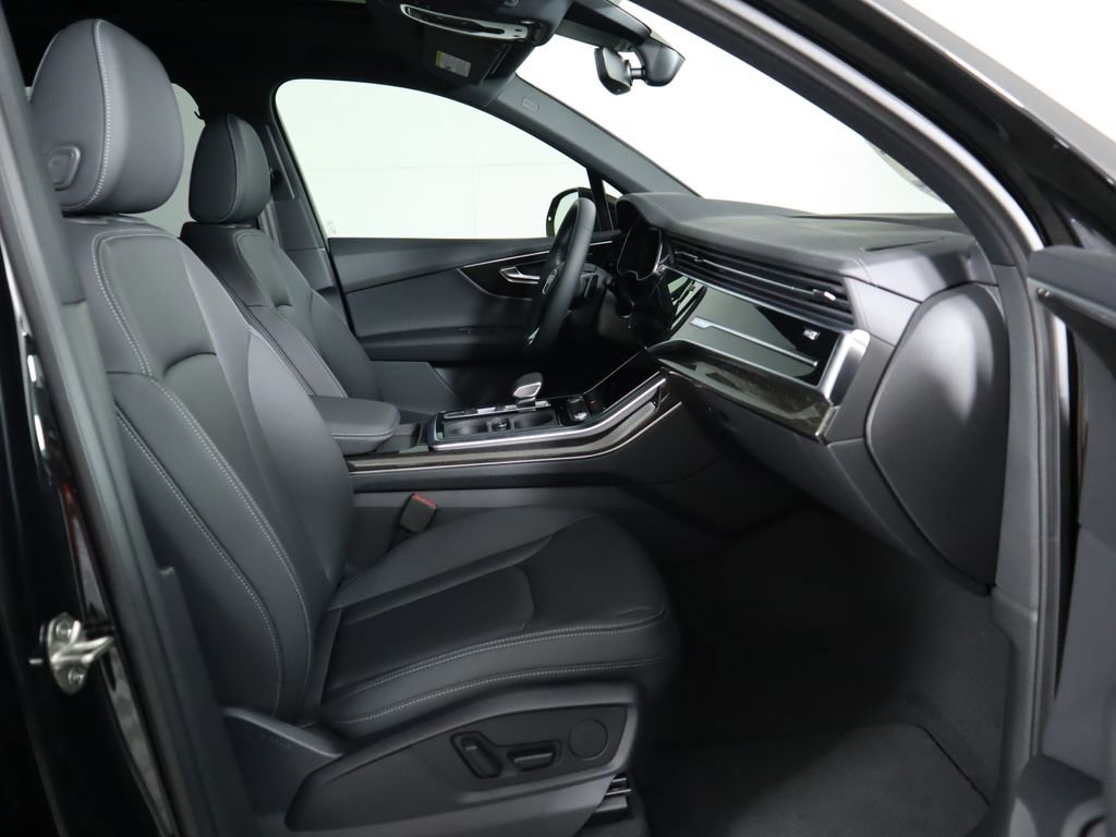 Certified 2025 Audi Q7 2.0T Premium image 20