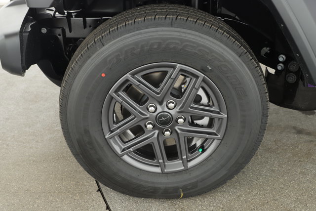 New 2026 Jeep Gladiator Sport image 5