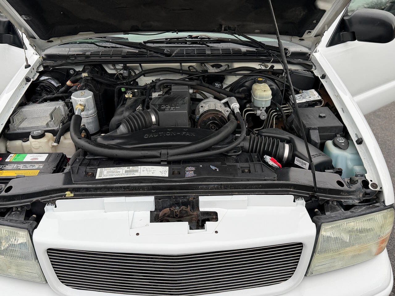 Used 2003 GMC Sonoma SL w/ Convenience Package image 87