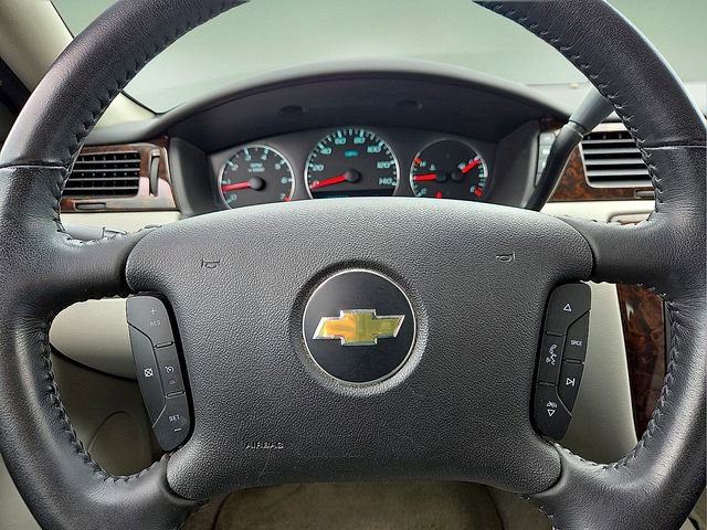 Used 2012 Chevrolet Impala LT FWD image 24