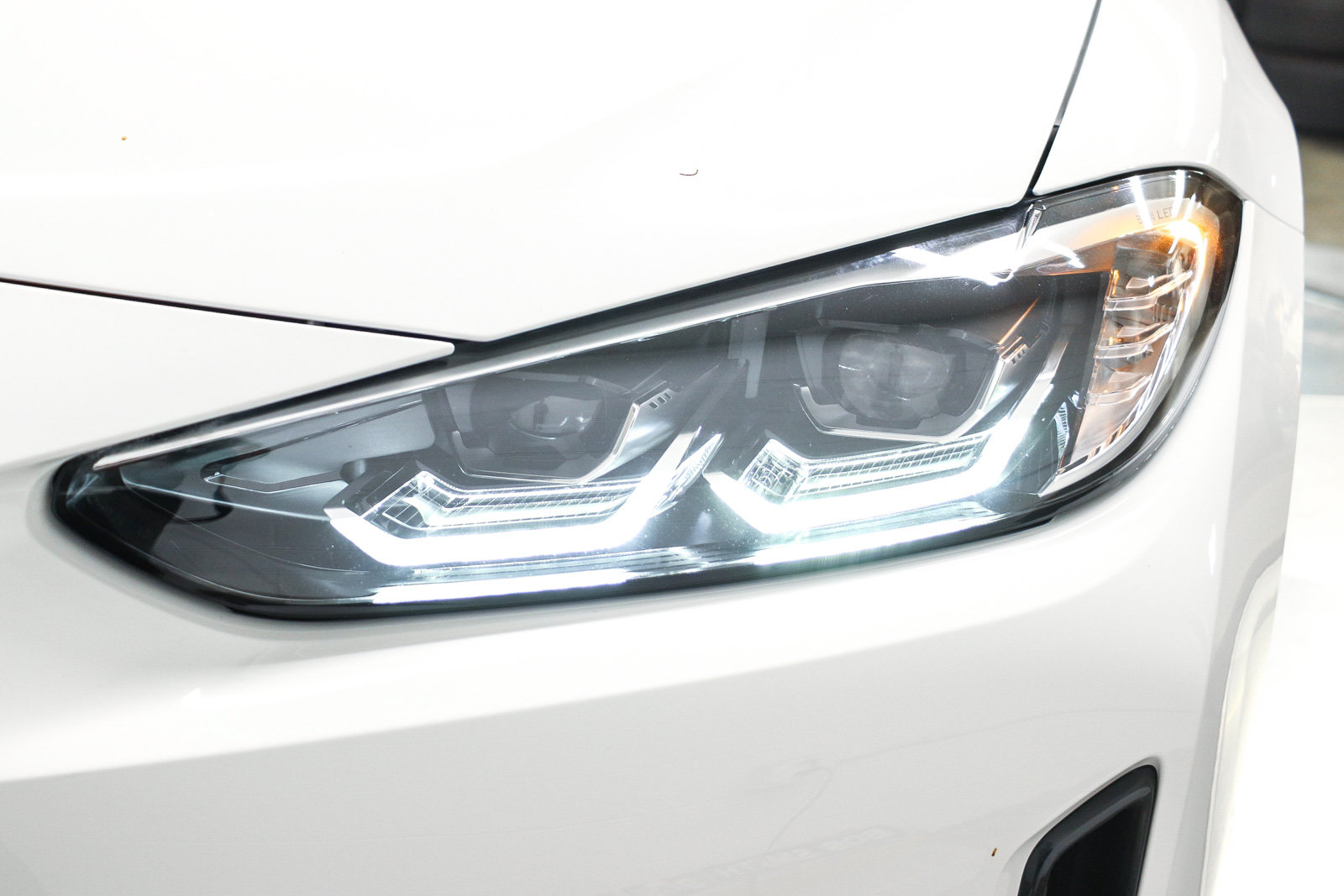 Certified 2023 BMW i4 eDrive40 w/ Parking Assistance Package RWD image 9