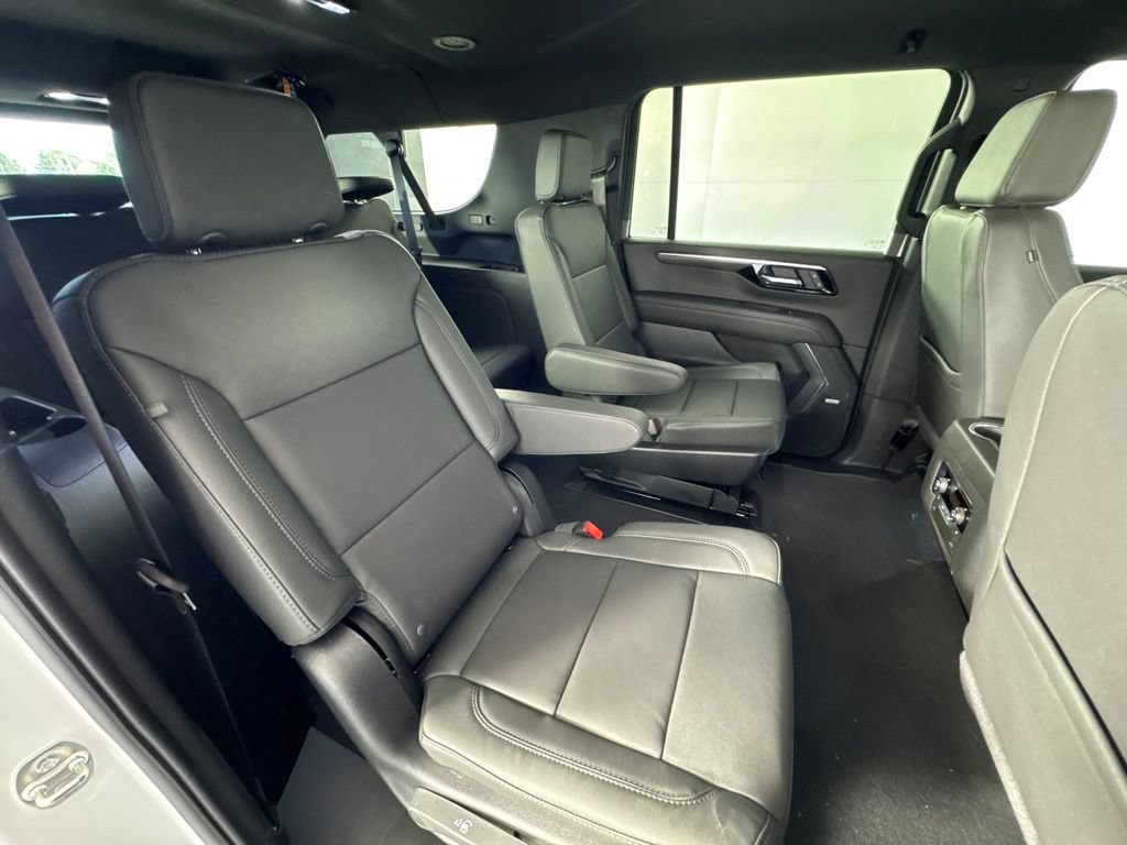 New 2026 Chevrolet Suburban LT w/ Comfort Package AWD/4WD image 33
