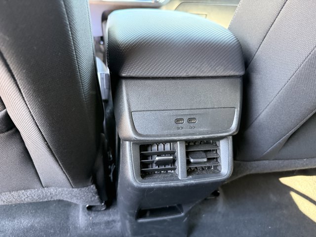 Used 2025 Chevrolet Equinox LT image 27