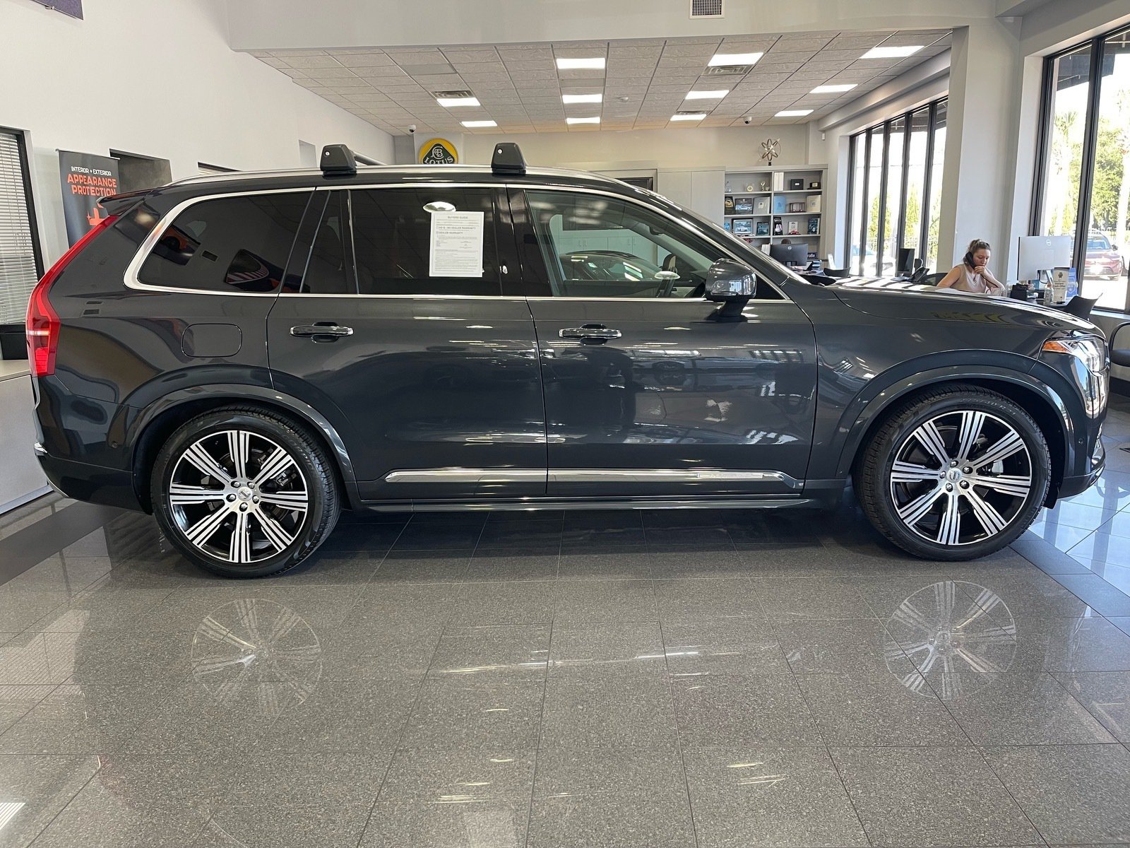 Used 2021 Volvo XC90 T8 Inscription w/ Advanced Package AWD/4WD image 6