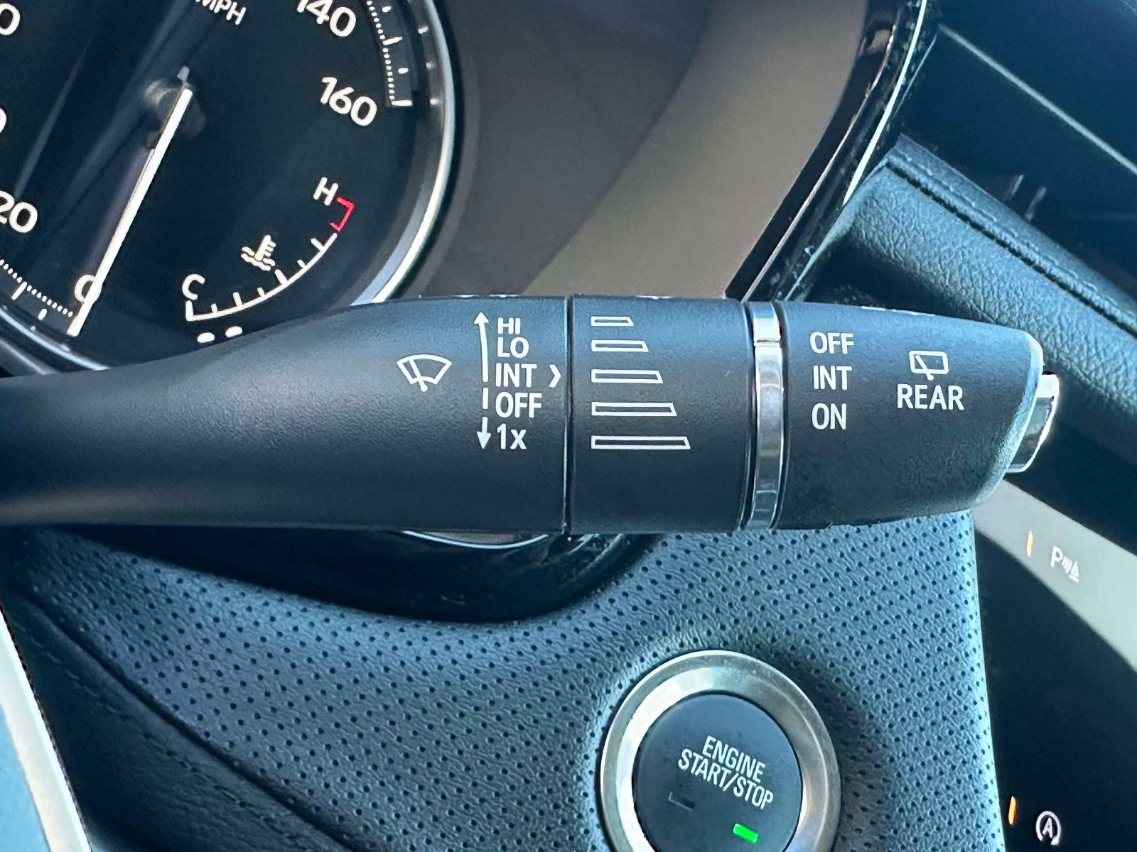 Certified 2025 Cadillac XT5 Luxury image 15