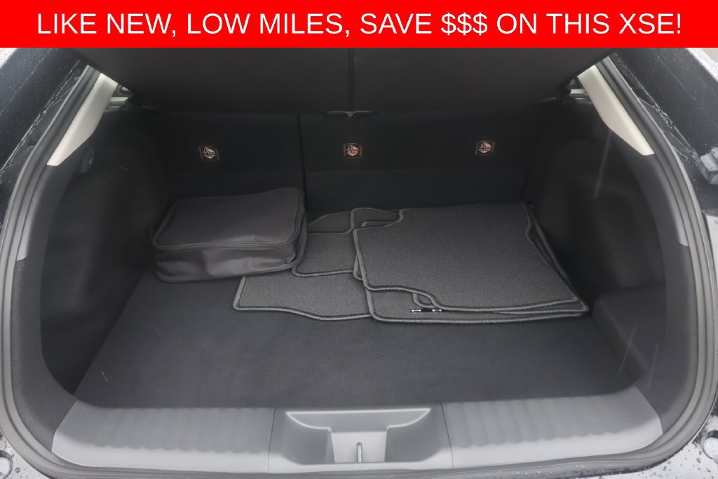 Used 2026 Toyota Prius Plug-In Hybrid FWD image 16