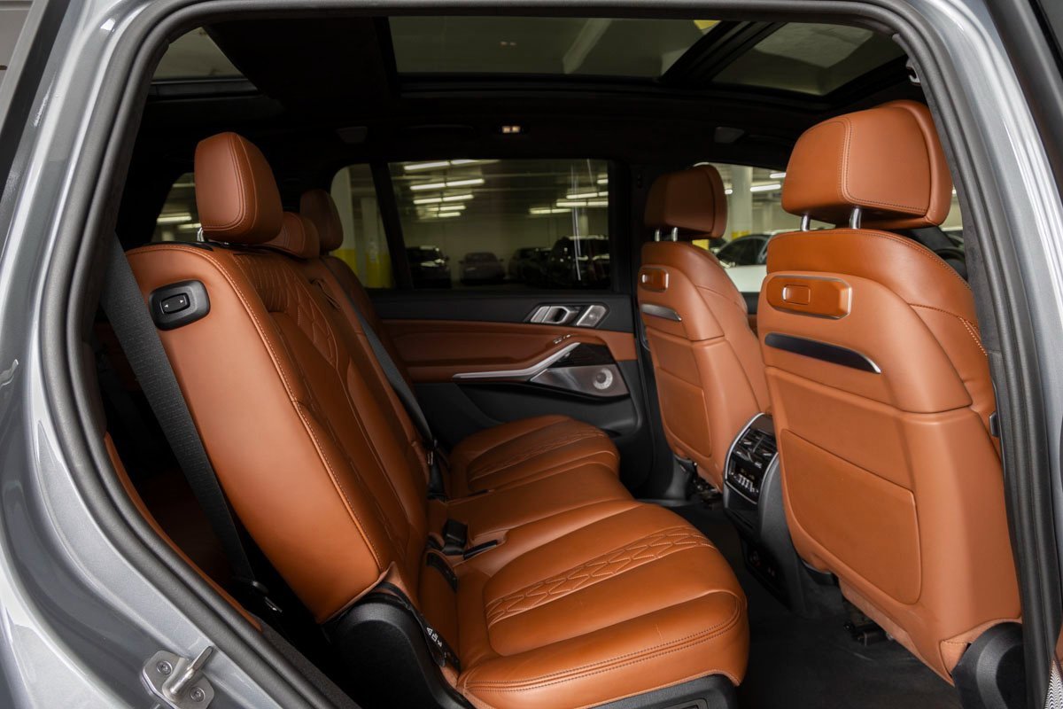 Certified 2025 BMW X7 M60i image 29