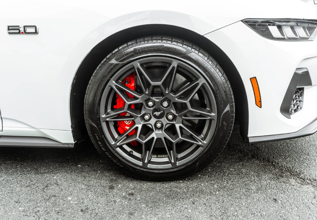 Used 2024 Ford Mustang GT Premium w/ GT Performance Package RWD image 5