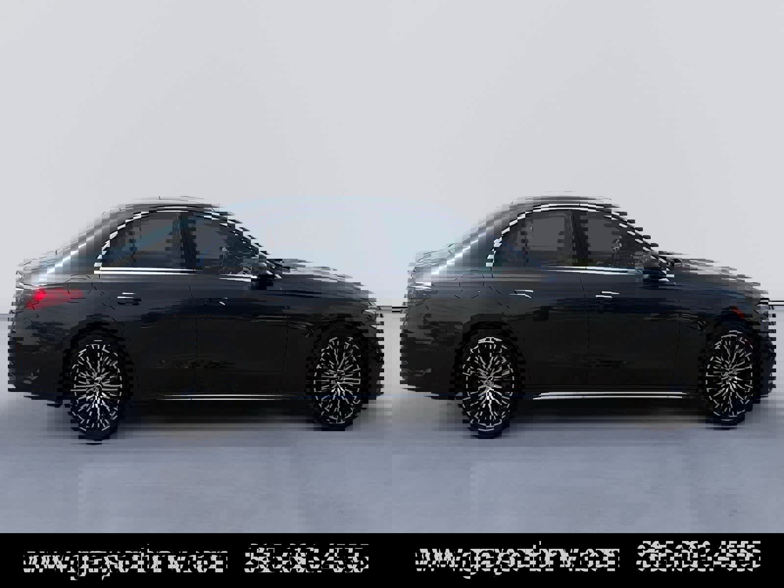 Used 2024 Mercedes-Benz E 350 4MATIC Sedan image 2