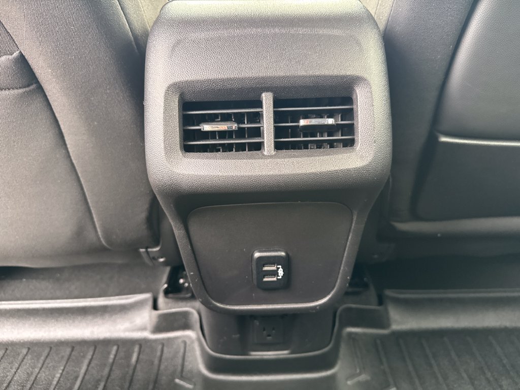 Used 2018 GMC Terrain SLE w/ Driver Convenience Package AWD/4WD image 32