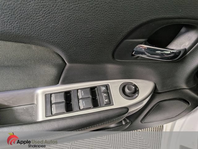 Used 2012 Chrysler 200 Touring FWD image 11