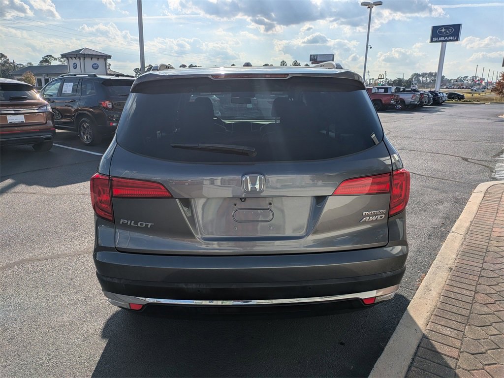 Used 2017 Honda Pilot Touring image 6