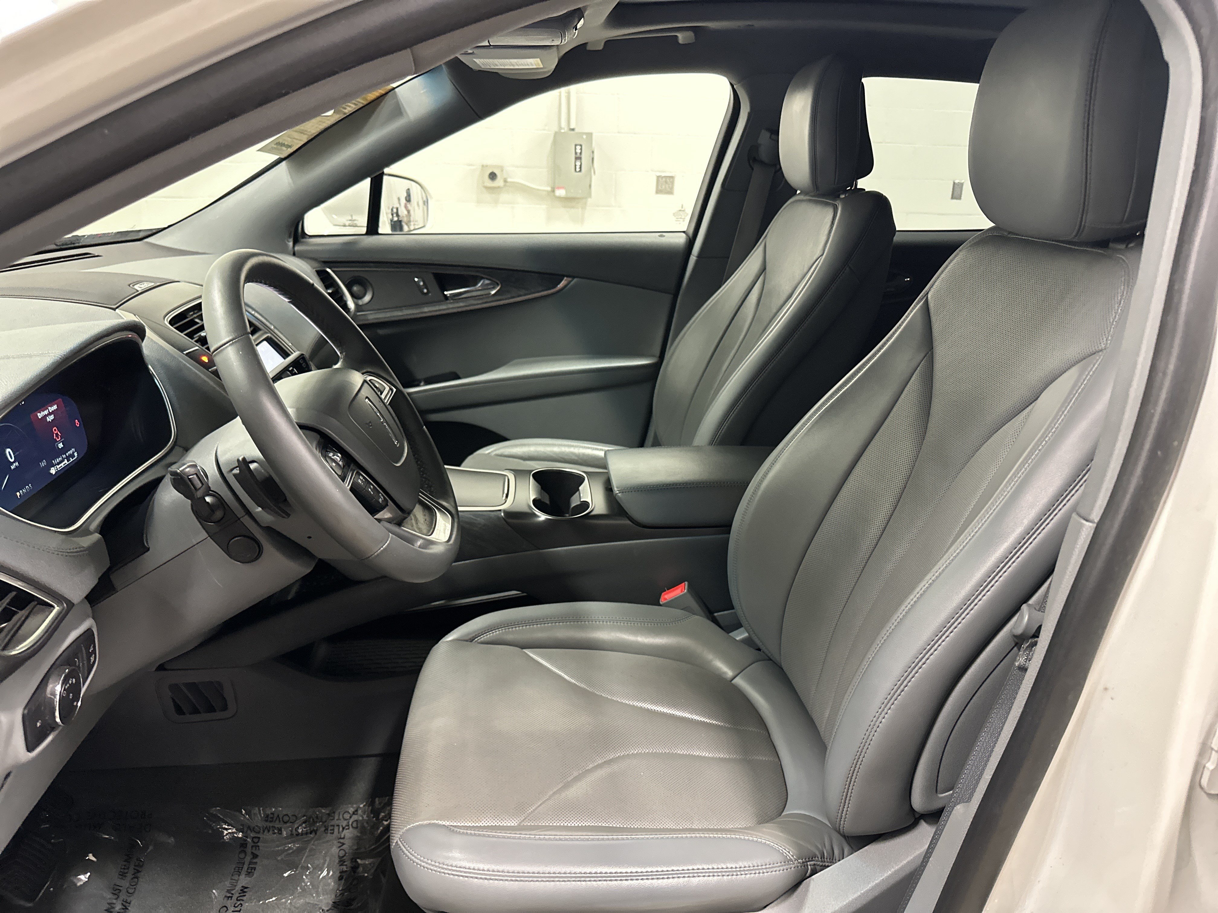 Used 2020 Lincoln Nautilus Reserve w/ Equipment Group 201A AWD/4WD image 16