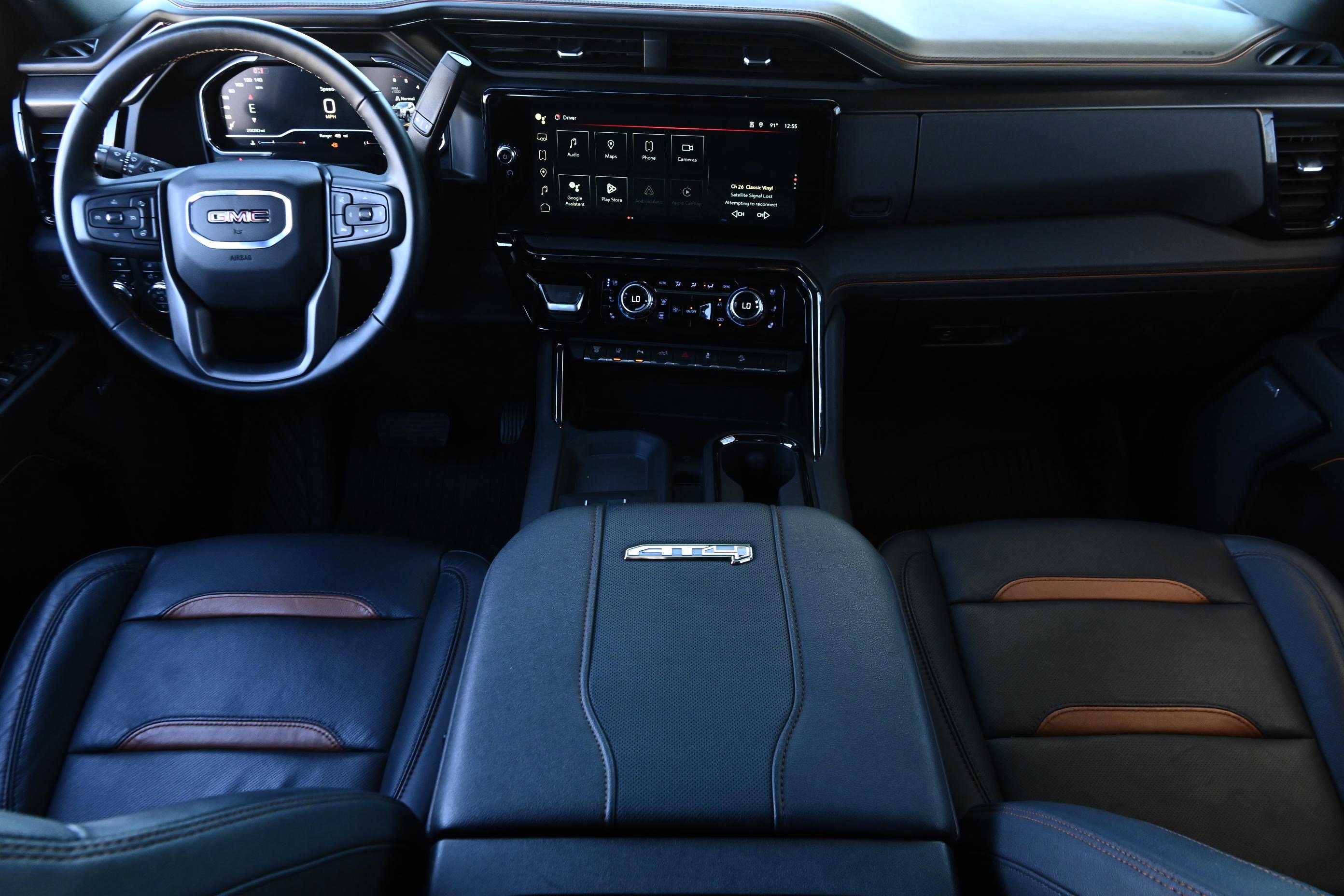 Used 2024 GMC Sierra 2500 AT4 w/ AT4 Premium Plus Package image 14