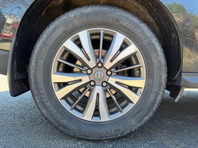 Used 2017 Nissan Pathfinder S AWD/4WD image 17