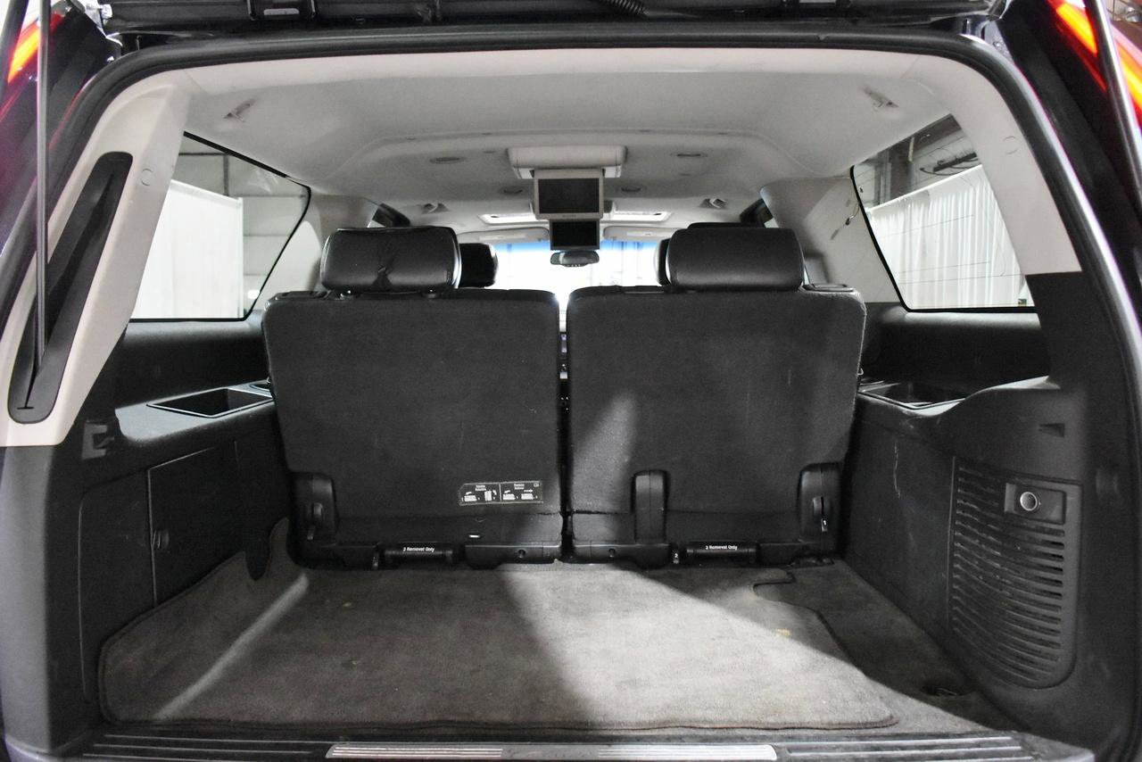 Used 2011 Cadillac Escalade ESV Luxury image 24